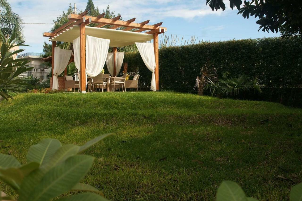 Villa Grazia Fondachello  Exterior photo